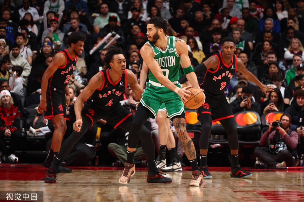 他在场上的 他在场上的