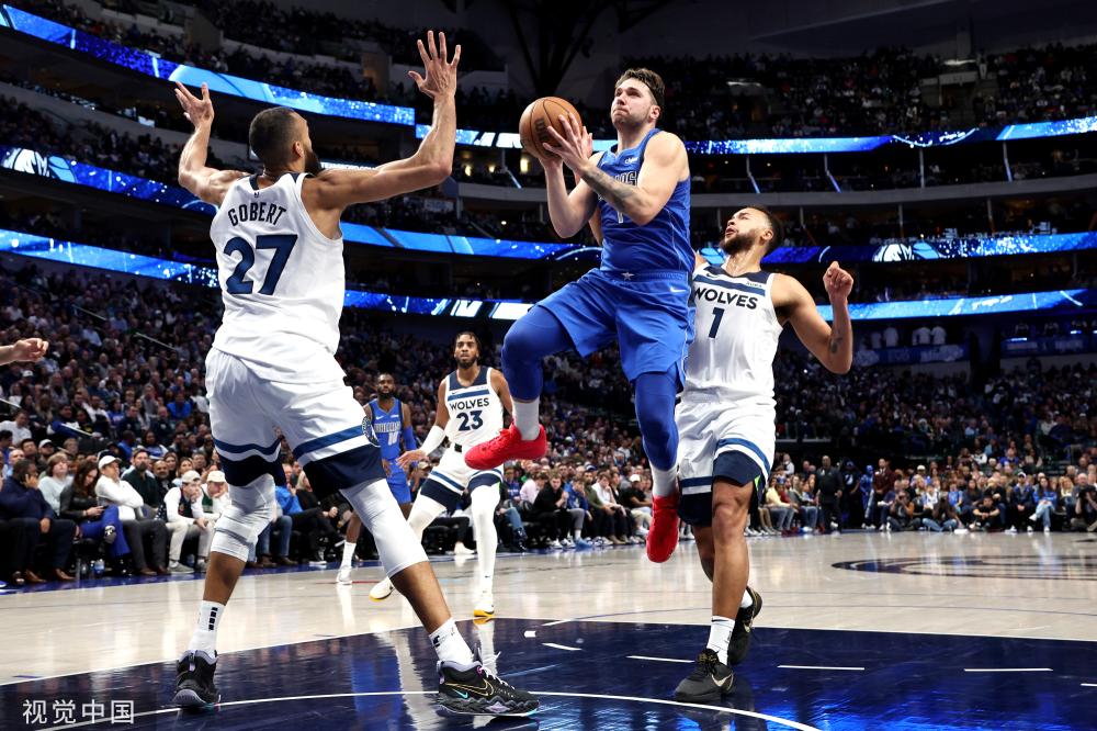 持一个令人 持一个令人